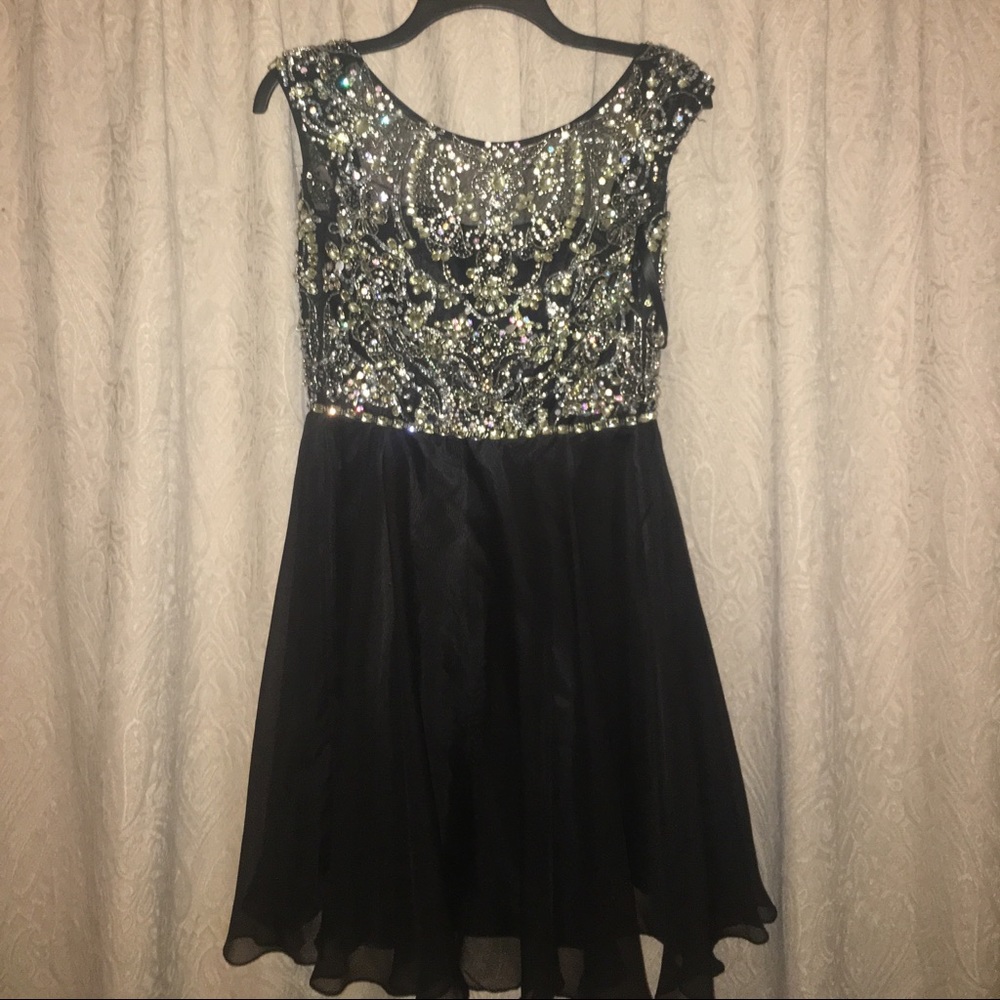 sherri hill short black dress